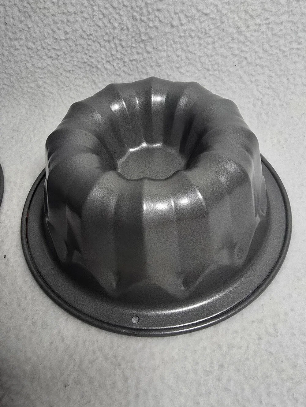 Nonstick Mini Bundt & Heart Cake Pan Set